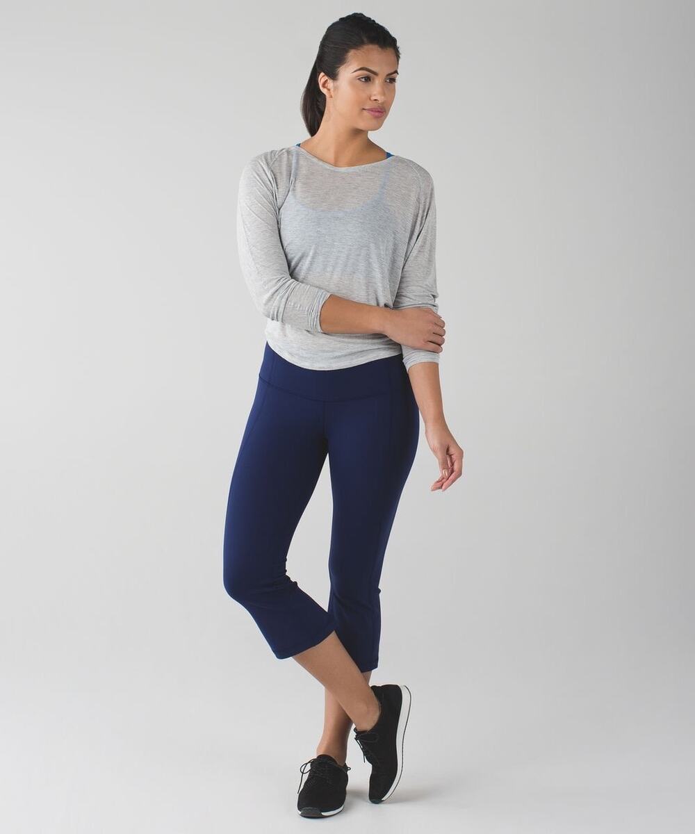 Lululemon Gather & Crow Crop II *Full-On Luon Hero Blue - Size: 8
